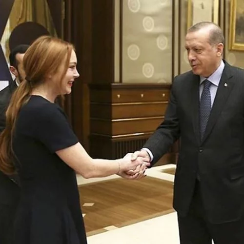 Lindsay Lohan: Η συνάντηση με τον Ερντογάν και την Εμινέ