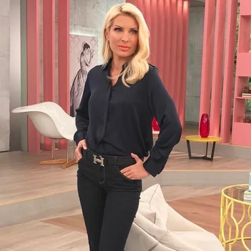 Ελένη Μενεγάκη: Τι φόρεσε στην εκπομπή της Τετάρτης