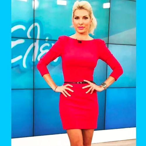 Ελένη Μενεγάκη: Τι φόρεσε σήμερα στην εκπομπή της