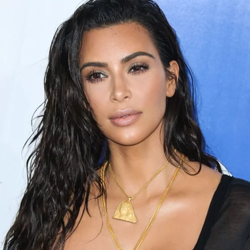 Nude κραγιόν | Αυτά είναι τα 10 καλύτερα που θα φορούσε άνετα και η Kim Kardashian