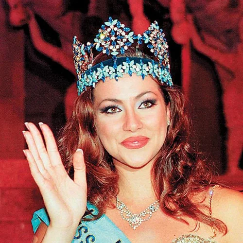 Ειρήνη Σκλήβα: Έτσι είναι σήμερα χωρίς μακιγιάζ!