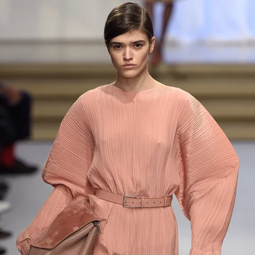 Άνοιξη/Καλοκαίρι 2017: Τα μοναδικά 7 looks που πρέπει να δεις (ναι, από τώρα!)