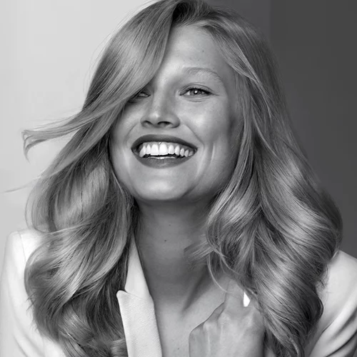 H Kérastase παρουσιάζει την πρώτη έξυπνη βούρτσα στον κόσμο!