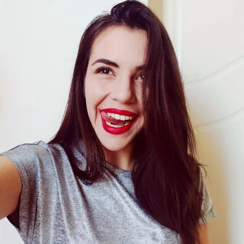 Γνώρισε τη Δανάη Παπουτσή, μια από τις 4 συμμετέχουσες του The Beauty Challenge by Smashbox