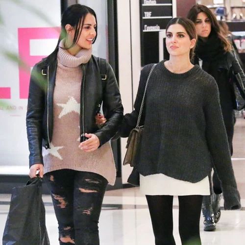 Σταματίνα Τσιμτσιλή: Βόλτα στα μαγαζιά μαζί με την κουμπάρα της, Όλγα Λαφαζάνη