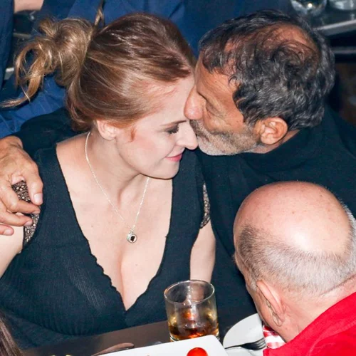 Ηρώ Σαΐα-Σταύρος Ξαρχάκος: Η πρώτη δημόσια εμφάνιση μετά τη γέννηση των παιδιών τους