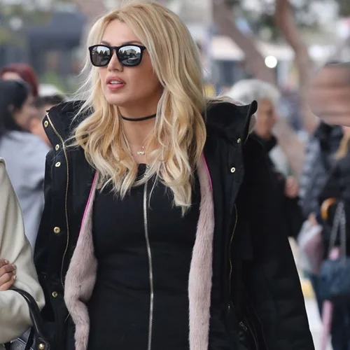 Κωνσταντίνα Σπυροπούλου: Με αθλητικό look στην Γλυφάδα!