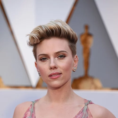 Scarlett Johansson | Γιατί ο νέος της ρόλος προκαλεί αντιδράσεις;