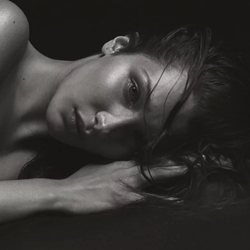 Bella Hadid: Μιλάει για την πιο δύσκολη στιγμή της ζωής της