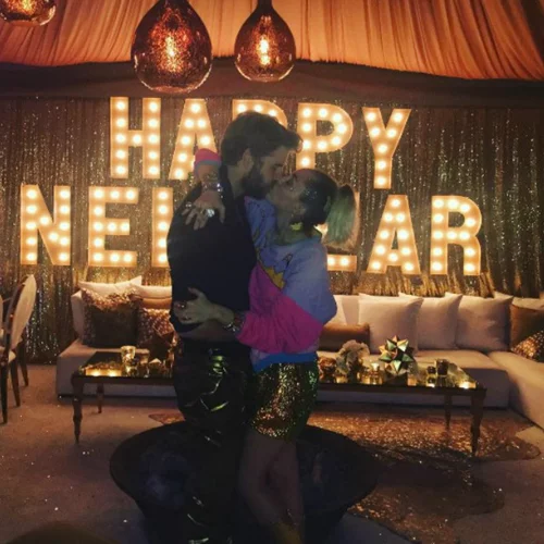 Μαζί δεν κάνουνε και χώρια δεν μπορούν! Οι on - off σχέσεις του Hollywood