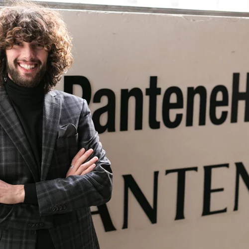 Γιατί ο Tom Zois είναι ο hair expert που ήδη αγαπάμε