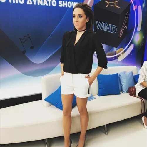 Καλομοίρα: Τι φόρεσε στο 11ο live του Rising Star;