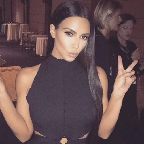 Kim Kardashian: H ανάρτηση γεμάτη εγωκεντρισμό για τα γενέθλια της Paris Hilton