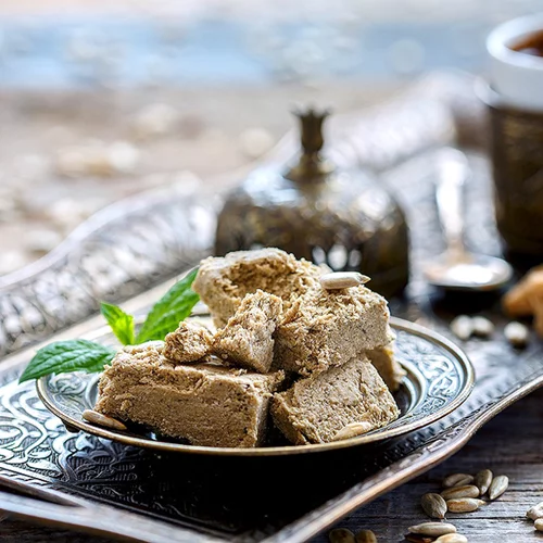 Χαλβάς σιμιγδαλένιος ή χαλβάς από ταχίνι;