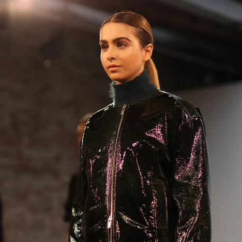 Lianna Perdis: Το ελληνικής καταγωγής μοντέλο στην πρώτη της Εβδομάδα Μόδας