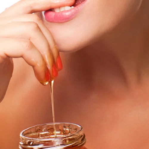 Κερί μέλισσας: Οι ευεργετικές ιδιότητές του και πώς να τις αξιοποιήσεις