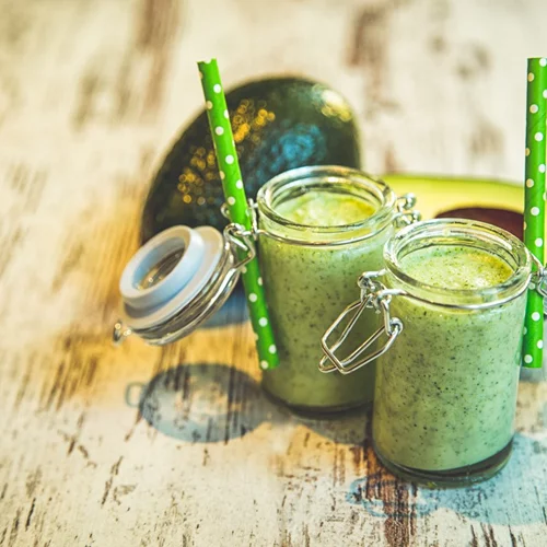 Συνταγή για smoothie με αβοκάντο και καφέ