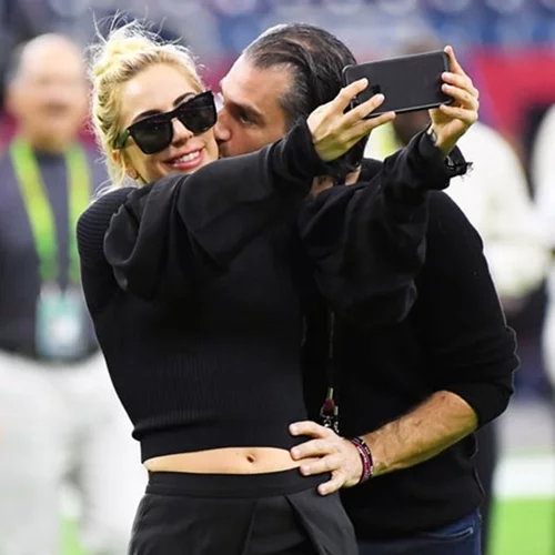 Lady Gaga | Επιβεβαίωσε τον αρραβώνα της με τον Christian Carino