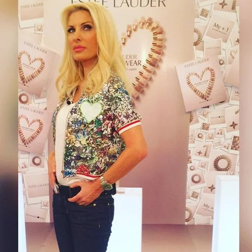 Ελένη Μενεγάκη: Βρήκαμε τι φόρεσε σήμερα στην εκπομπή της