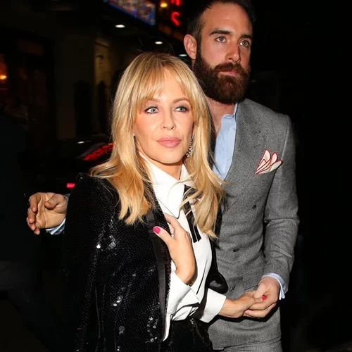 Η Kylie Minogue επιβεβαιώνει το χωρισμό της