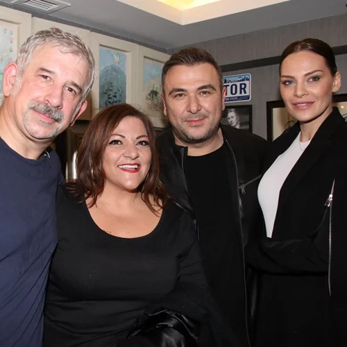 Όλοι οι επώνυμοι στην πρεμιέρα της παράστασης «Αμερικάνικος βούβαλος»