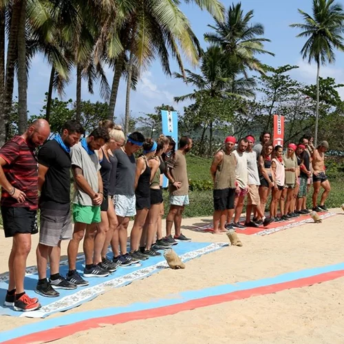 Survivor: Ο Σάκης Τανιμανίδης μάς δείχνει τι κάνουν οι παίκτες λίγο πριν το αγώνισμα (φωτογραφίες)