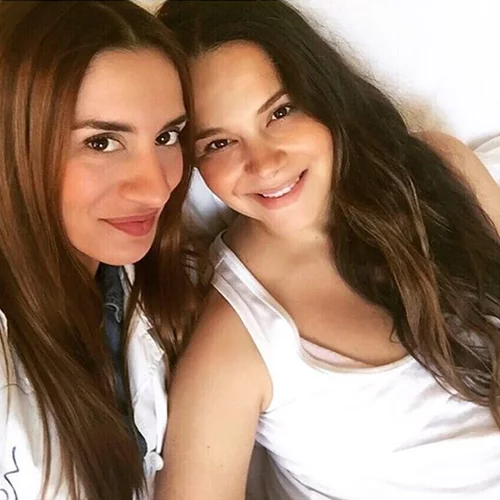 Ελιάνα Χρυσικοπούλου: Η νεογέννητη κορούλα της απολαμβάνει τον ήλιο