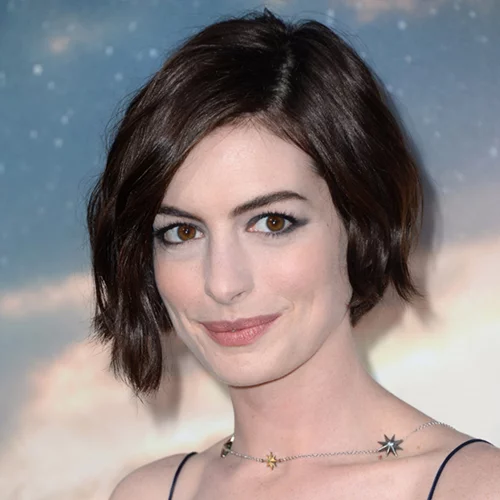 Anne Hathaway: Αυτή είναι η πρώτη φωτογραφία του μωρού της