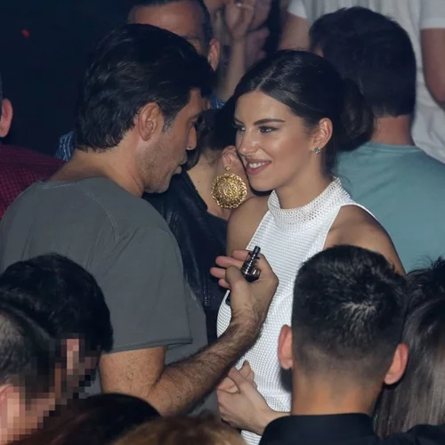 Burak Hakki: Τα τρυφερά τετ-α-τετ με νέα σύντροφο στα μπουζούκια