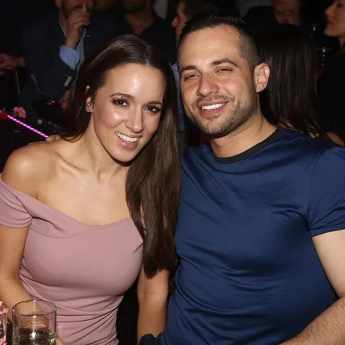 Καλομοίρα - Γιώργος Μπούσαλης: Νυχτερινή έξοδος για το ερωτευμένο ζευγάρι