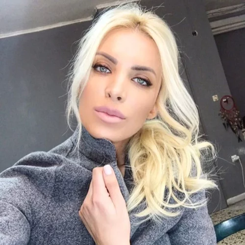 Κατερίνα Καινούργιου | Η γλυκιά αμαρτία που απόλαυσε με τις φίλες της