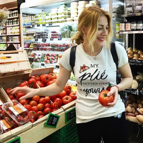 Σμαράγδα Καρύδη: Κρεμάστηκε ανάποδα για χάρη της Μπαλατσινού