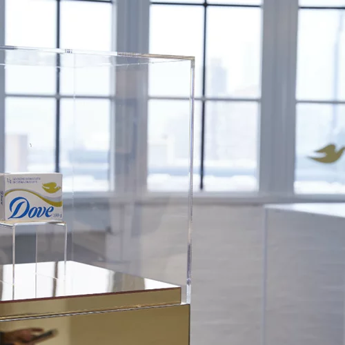 To Dove και η κάμερα του Mario Testino κάνουν focus στην αληθινή ομορφιά των γυναικών