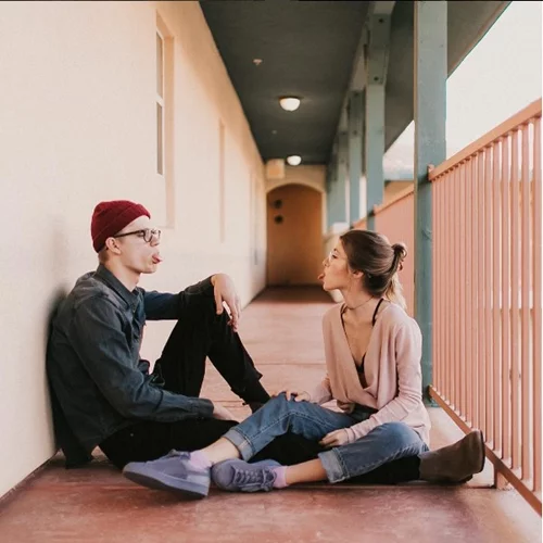 Ανάλυσέ το: Πώς να διαχειριστείς τις ανασφάλειες του συντρόφου σου