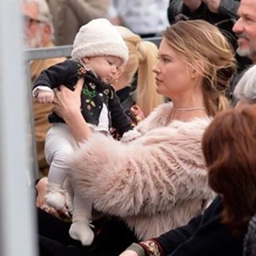 Behati Prinsloo: Θα σε κάνει να λιώσεις η φωτογραφία της κόρης της!