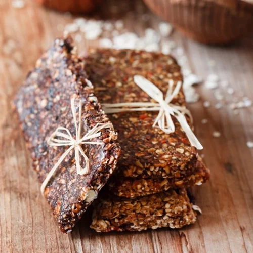 Νηστίσιμες μπάρες δημητριακών (με γεύση carrot cake!)