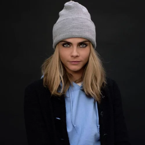Cara Delevingne: Εκδίδει το πρώτο της μυθιστόρημα!