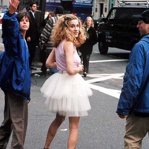 Μπορείς να αποκτήσεις το αγαπημένο κομμάτι της Carrie Bradshaw με μια επίσκεψη στα Zara!