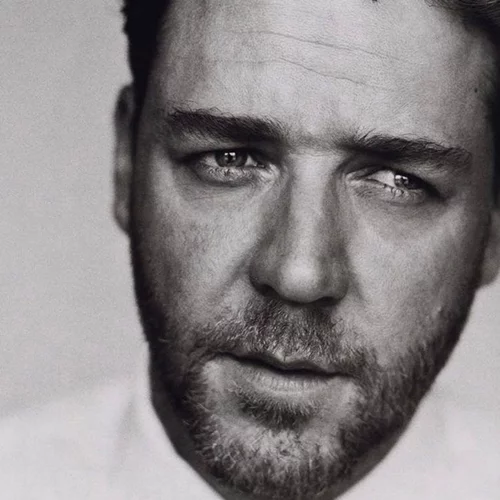 Russell Crowe: Η απίστευτη απάντηση του στα σχόλια για τα παραπανίσια του κιλά