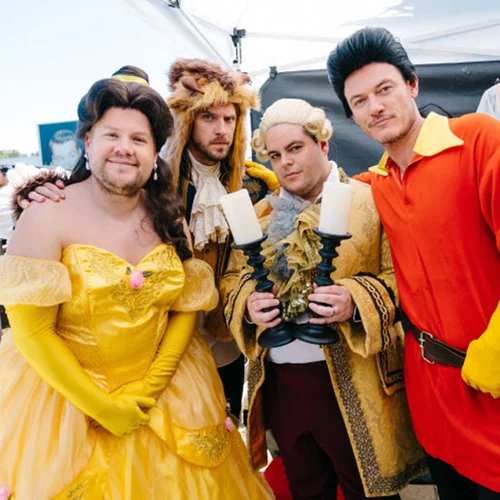 Το Beauty and The Beast βγήκε...στους δρόμους! (βίντεο)