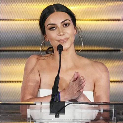 Kim Kardashian: Η πρόσφατη πολυσυζητημένη της εμφάνιση