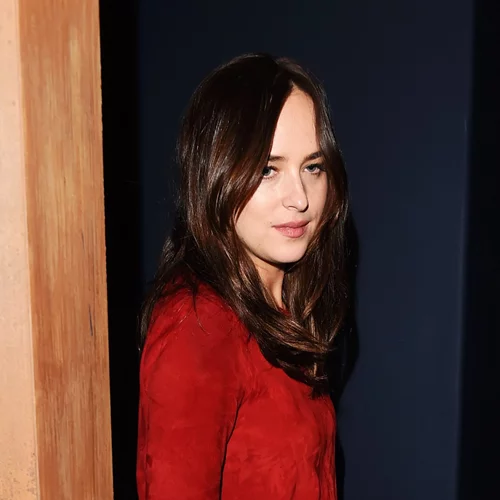 Dakota Johnson: Το... αλλόκοτο ντύσιμο της που, όμως, λατρέψαμε!