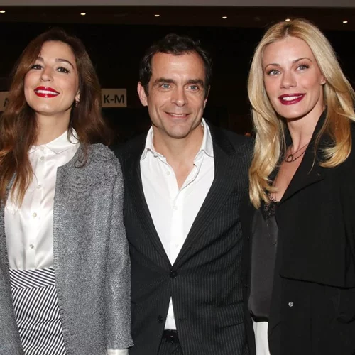 «Νίκη»: Ποιοι βρέθηκαν στην επίσημη πρεμιέρα της παράστασης