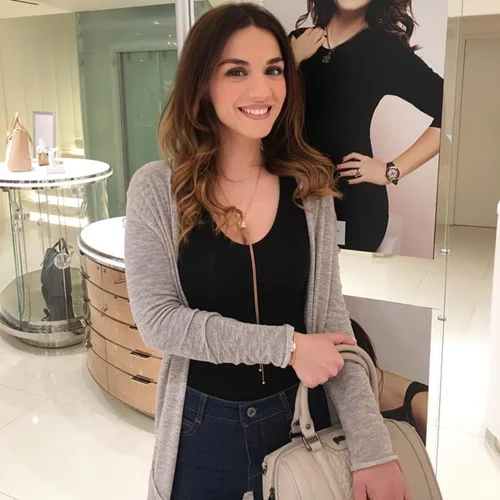 Βάσω Λασκαράκη: Δες την με μαγιό…χωρίς ρετούς