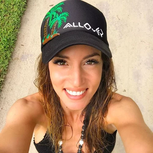 Αθηνά Οικονομάκου: Οι νέες φωτογραφίες από το ταξίδι της στις Μαλδίβες που αναστάτωσαν το Instagram