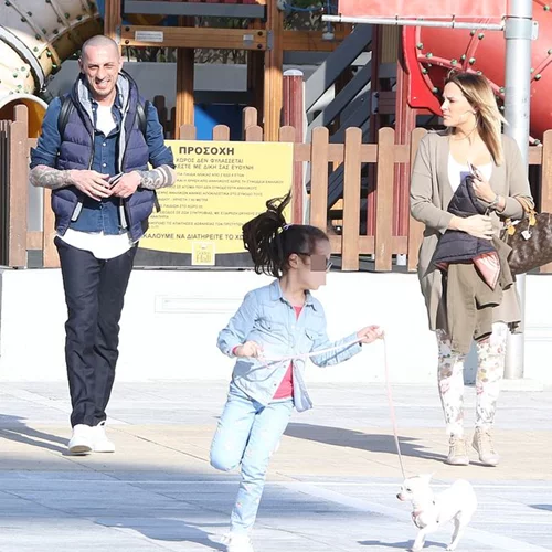 Έλενα Ασημακοπούλου: Βόλτα με την οικογένειά της