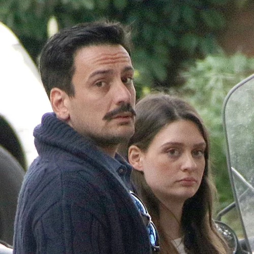 Τόνι Σφήνος: Η σπάνια δημόσια εμφάνιση με την όμορφη σύζυγό του