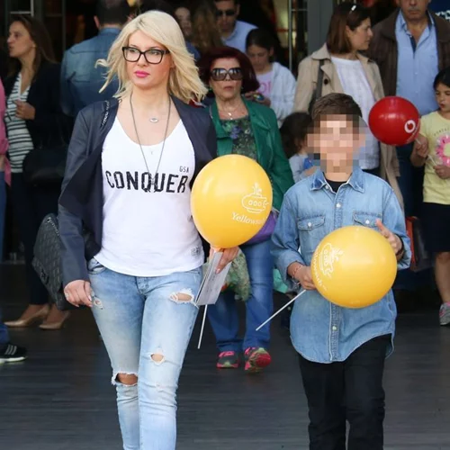 Εύη Φραγκάκη: Για ψώνια με τον γιο της