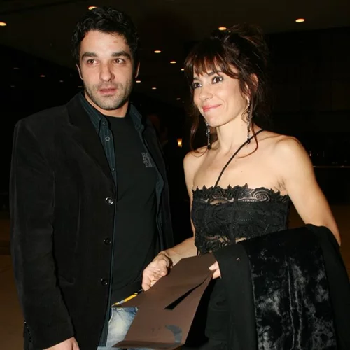 Πέτρος Λαγούτης - Μυρτώ Αλικάκη: Η σπάνια δημόσια εμφάνιση με τον 14χρονο γιο τους