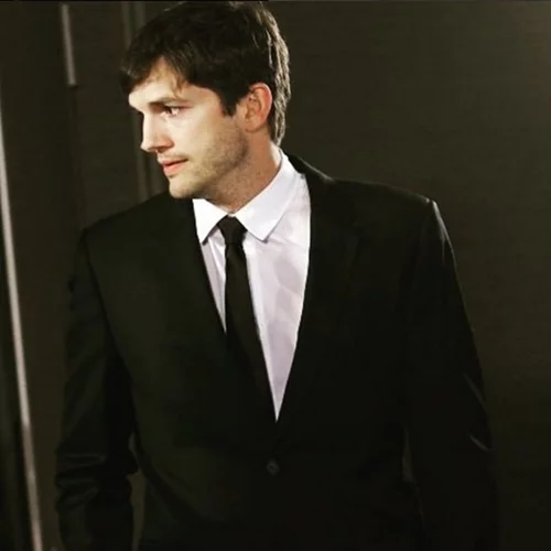 Ashton Kutcher: Ο 10 μηνών γιος του είναι μεγάλος fan του!